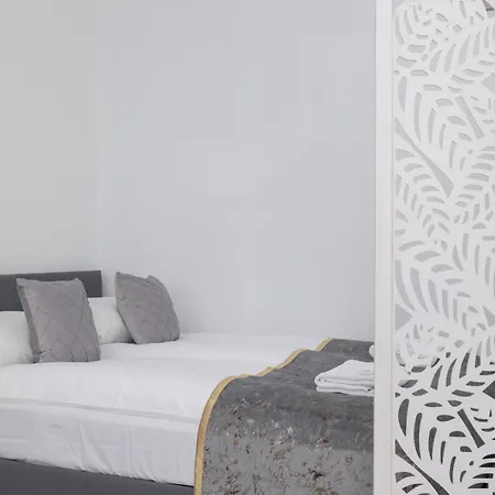 Starowislna Studio For 4 Guests Old Town Cracow By Renters 크라쿠프