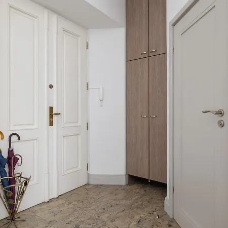 Starowislna Studio For 4 Guests Old Town Cracow By Renters 아파트 크라쿠프