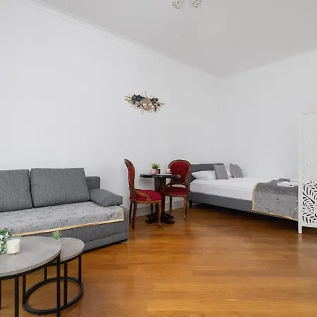 아파트 Starowislna Studio For 4 Guests Old Town Cracow By Renters